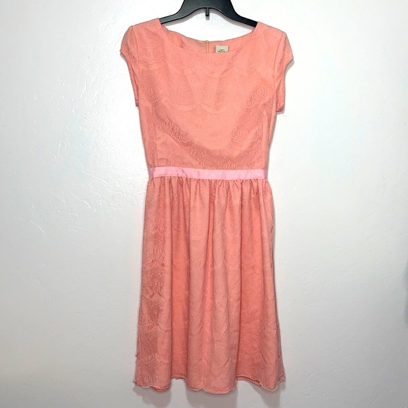 Shabby Apple Dresses & Skirts - Shabby apple Alice midi peach dress size 4